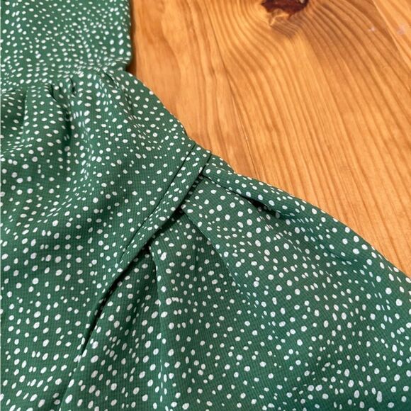 NWT THE SHIRT Rochelle Behrens The Ashby Dress Green Dotty Women’s Size SMALL - Picture 10 of 16